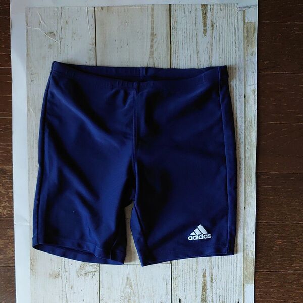 140センチ adidas 水着 ハーフ 水着