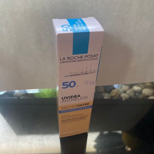 ラ ロッシュ ポゼ UVイデア XL ティント 30ml