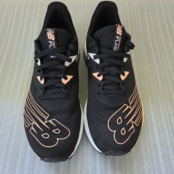 New Balance FuelCell Flash v3 ランニングシューズ 24.5cm