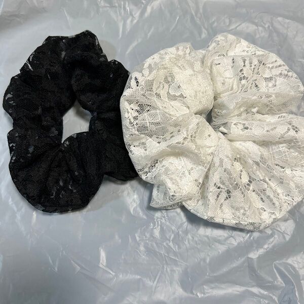 ハンドメイド シュシュ レース 2個セット ヘアアクセサリー 白 黒