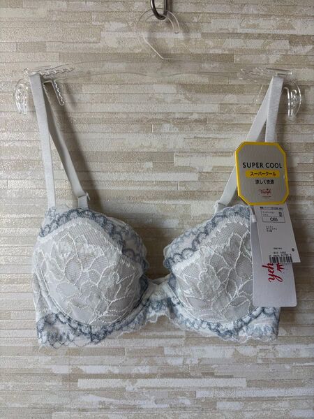 C65」トリンプ スーパークール567 ブラジャー