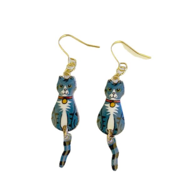 N83 ハンドメイドアクセサリー 猫イヤリング 猫ピアス 猫アクセサリー イヤリング/ピアス 変更可 ※2点ご購入で100円引き