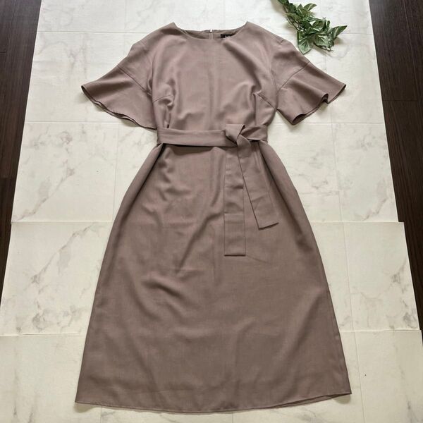 極美品 Reflect ベルテッドワンピース ベルスリーブ 9 ベージュ 近年