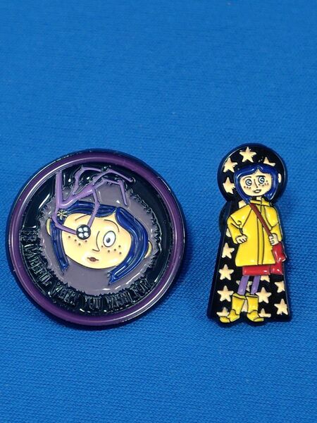 コラライン ボタンの魔女 ピンバッジ2個セット