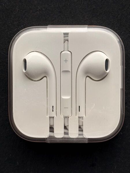 Apple 純正イヤホン ホワイト 未使用 ※3.5mmピンジャック ケース入り おまけ付き
