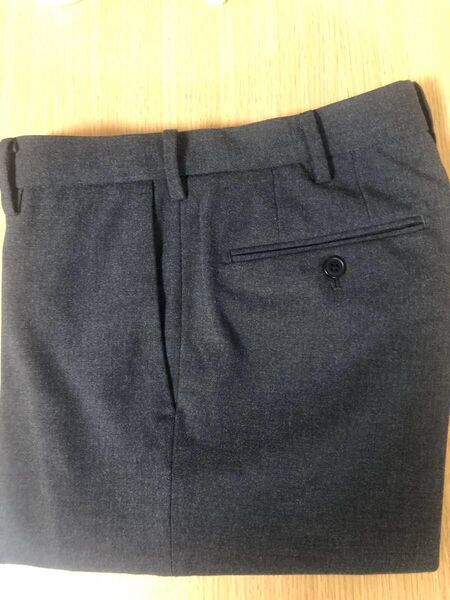 ユニクロ 2WAYストレッチパンツ