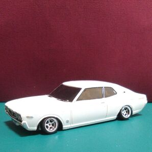 青島文化教材社 1/43 ニッサン ローレル 世界限定500台 カスタム ミニカー アオシマ