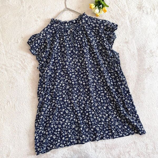 SLOBE IENA スローブイエナ ブラウス シャツ 花柄 フリルスリーブ ノースリーブ 半袖 ネイビー