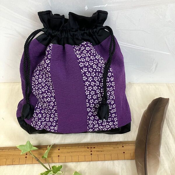 手作りハンドメイド 正絹パッチワーク 巾着ポーチ マルチケース 着物リメイク