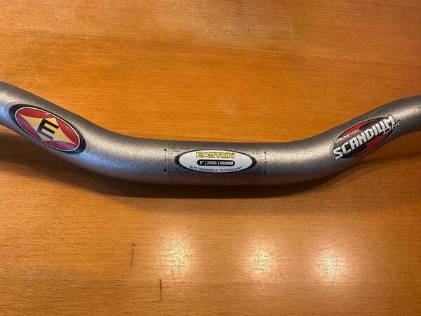 EASTON SCANDIUM DHハンドルバー 660mm