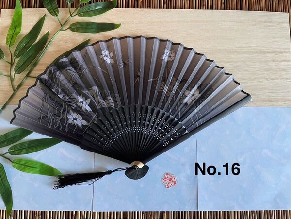 扇子 和装小物 花柄 黒 ブラック シック 上品