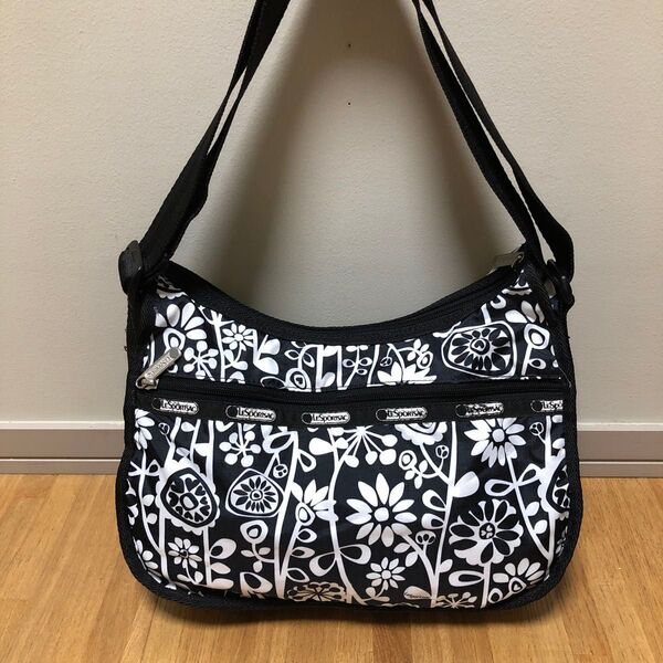 LeSportsac レスポートサック ショルダーバッグ
