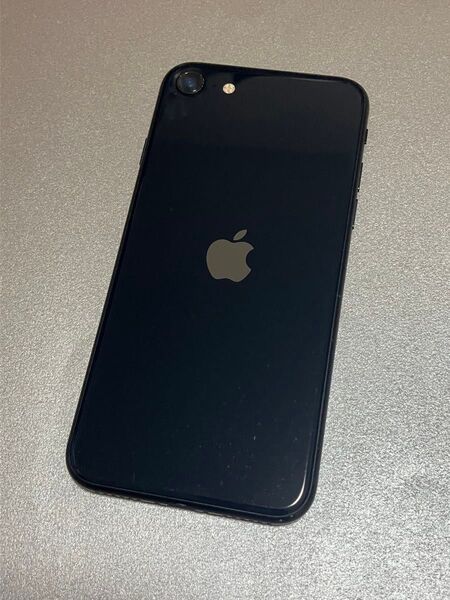 7084229《バッテリー100%》iPhone SE 3rd 64GB SIMフリー 残債・利用制限なし