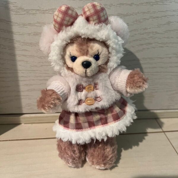 東京ディズニーシー ダッフィーアンドフレンズ シェリーメイ ぬいぐるみバッチ ぬいぐるみバッジ ウィンターホリデー 2019