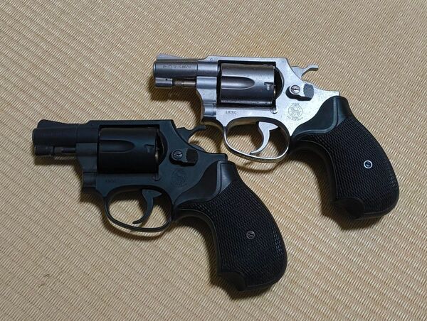 S&W M36 2個セット チーフスペシャル ホルスター付き