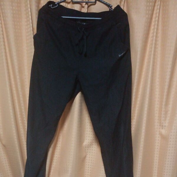 メンズ NIKE パンツ 黒 ブラック L サイズ クーポンでお得にどうぞ ウエストゴムです