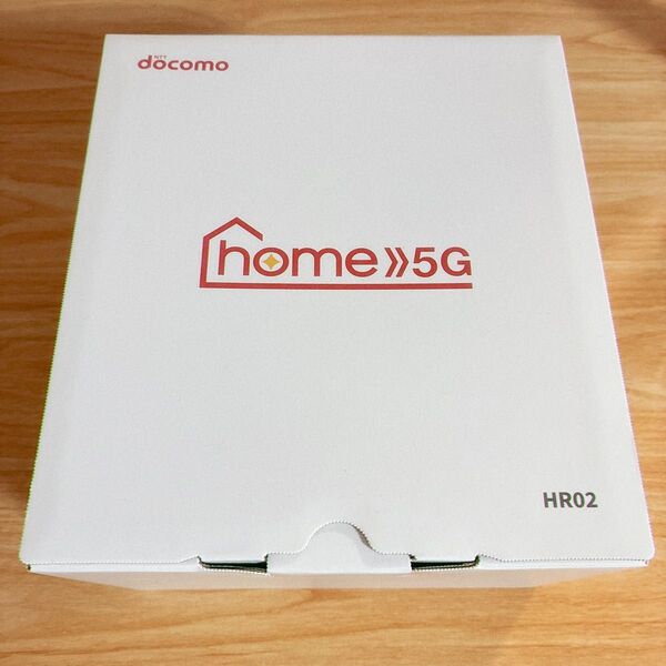 【美品】docomo home 5G HR02 Dark Gray ホームルーター SHARP 一括購入 制限○ 置くだけwifi