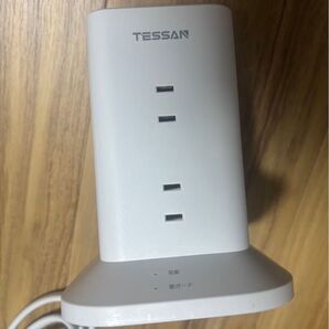 TESSAN タワー型電源タップ ホワイト 延長コード2m