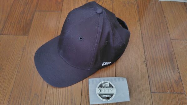 美品 New Era 9FIFTY ネイビー キャップ ホワイトロゴ 普通のキャップタイプ