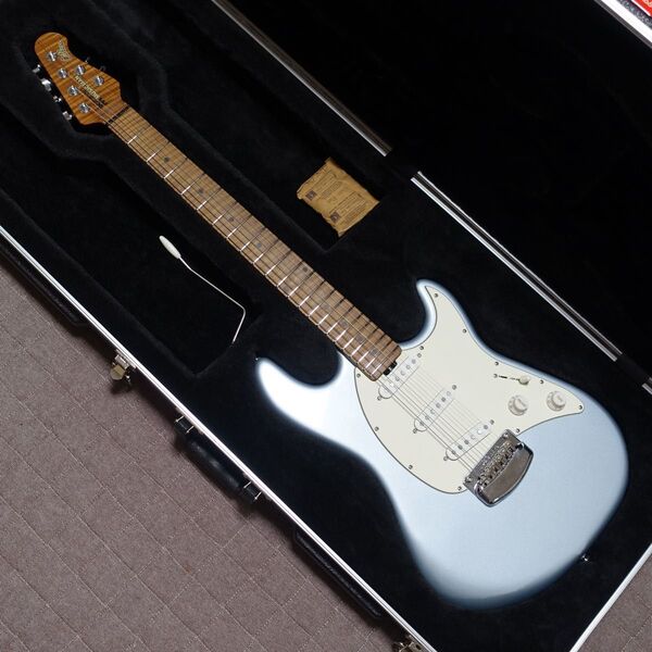 Music Man Cutlass RS SSS Firemist Silver