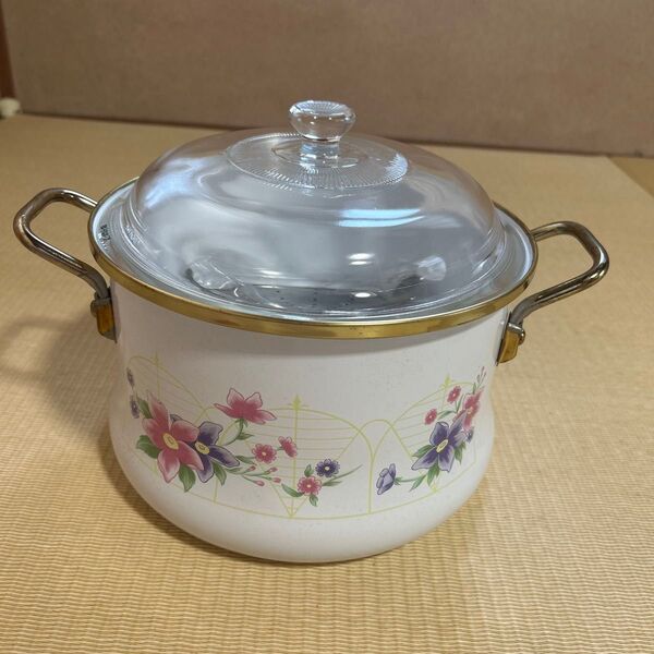 【新品】 ゴールド煮込鍋 エブロン琺瑯 耐熱ガラス蓋 硬質琺瑯 新潟県燕市 ホーロー鍋 ホーロー 昭和レトロ