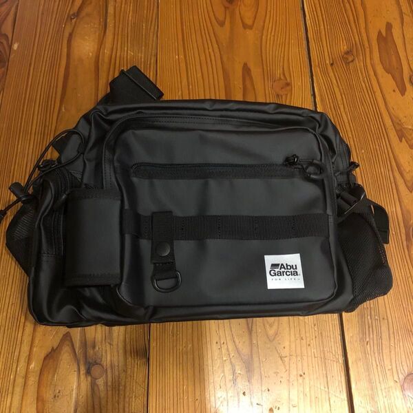 Abu Garcia ワンショルダーバッグ3 ブラック