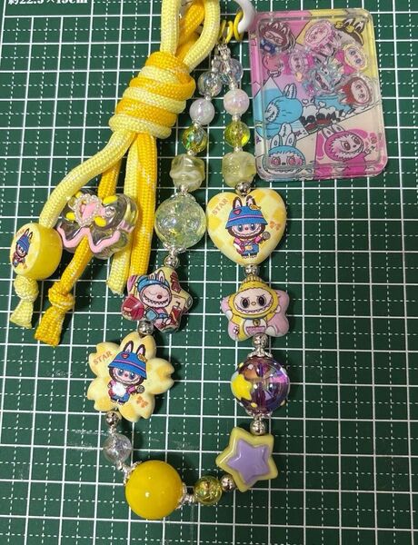 黄色ラブブ ストラップ キーホルダー バックチャーム らぶぶ Labubu