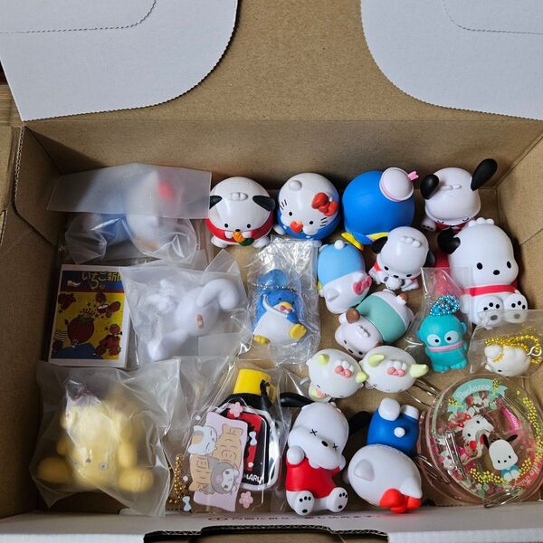 【最終値下げ!!】サンリオ ガチャガチャまとめ売り キティ、ポチャッコ多め