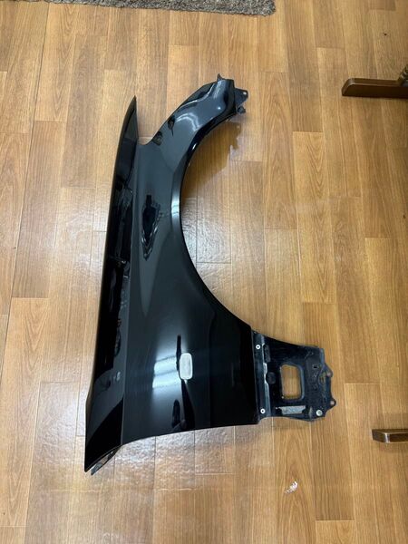 セルシオ30後期 純正フロントフェンダー 右 UCF31 カラーコード: 202