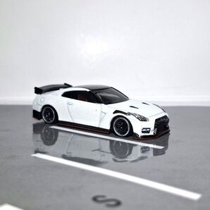 トミカ日産GT-R NISMO2020 のカスタム車 美品!