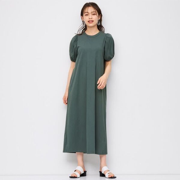 美品 GU バックオープンワンピース