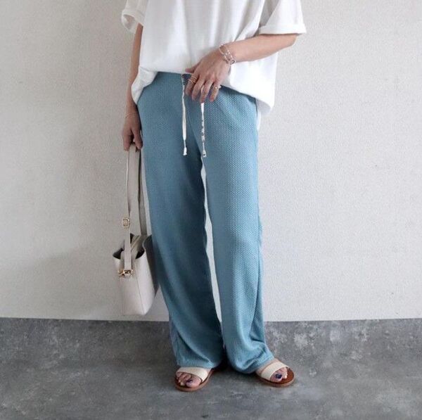 パンツ ワイドパンツ ワイド レディース モスブルー 春 夏 おしゃれ きれいめ ワイド ボトムス エンボス