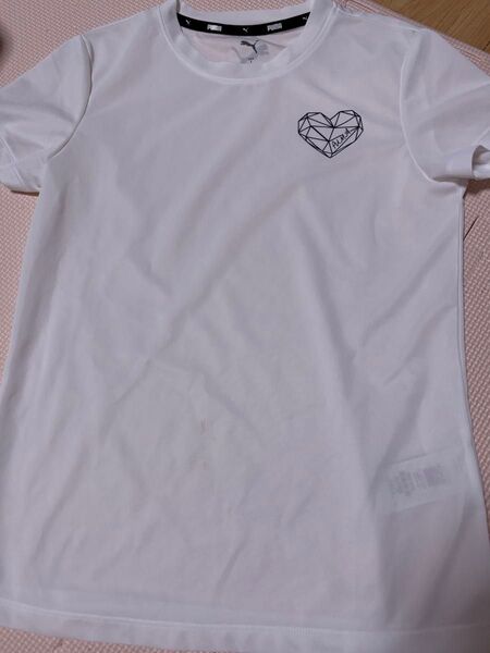 PUMA 半袖Tシャツ レディース ホワイト ハートロゴ