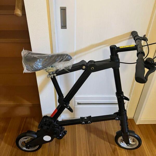 折りたたみ 自転車 超軽量 折り畳み 8 インチ フォールディングバイク !
