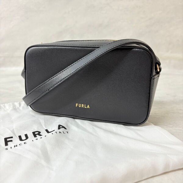 FURLA フルラ レザー ショルダーバッグ クロスボディ ブラック