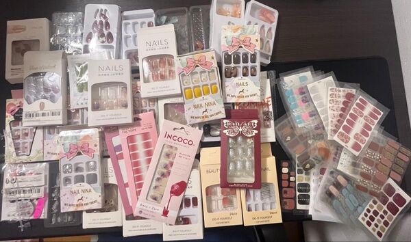 【まとめ売り】ジェル ネイルチップ&ネイルシール セット 50点以上