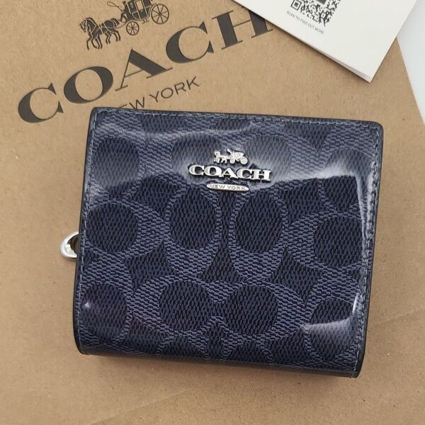 新品 COACH 折り財布 スナップウォレット