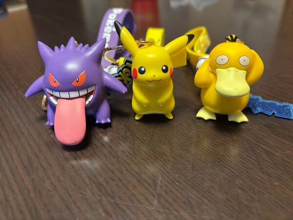ポケットモンスター ポケモン フィギュア ピカチュウ コダック ゲンガー キーホルダー ラバーキーホルダー カラビナ