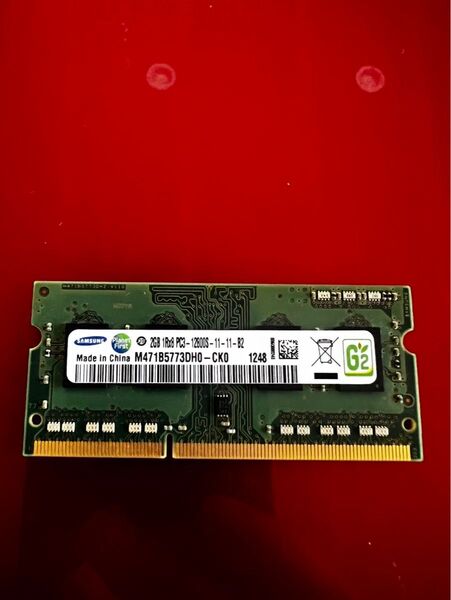 Samsung 2GB メモリ PC3-12800S-11-11-B2