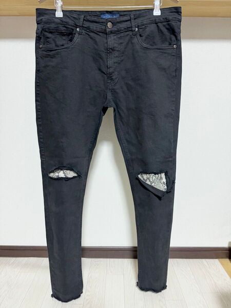 伸縮性強め ZARA MAN ヘビ柄 カットオフ ダメージ デニム 46 36 ストレッチ スキニー ジーンズ メンズ パンツ 黒