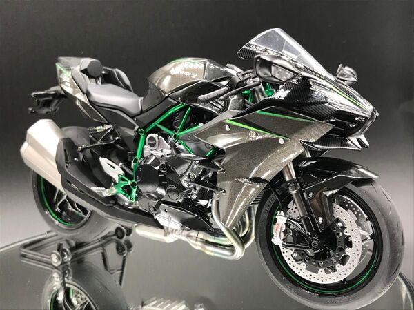 【塗装済完成品】タミヤ 1/12 カワサキ Ninja H2 CARBON カーボン仕様