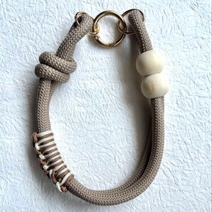 #141 パラコード ハンドメイド ハンドストラップ 携帯スマホ キーホルダー