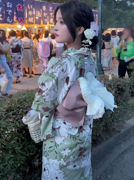 水彩花柄浴衣セット 作り帯 グリーン ピンク 大人花柄 フェミニン