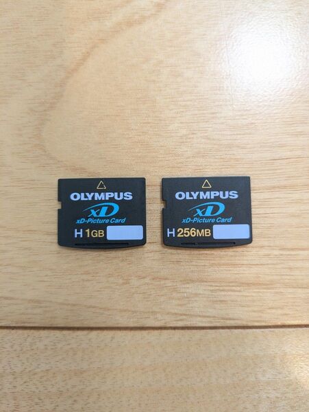 【動作確認済】オリンパス xDピクチャーカード2枚セット 1GB+256MB type H 高速T