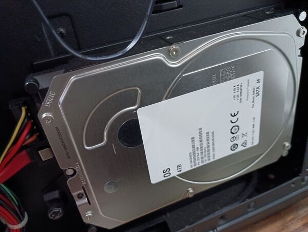 2025年3月購入品 SEAGATE 3.5インチ 薄型モデル HDD 4tb 5425rpm ホワイトラベル