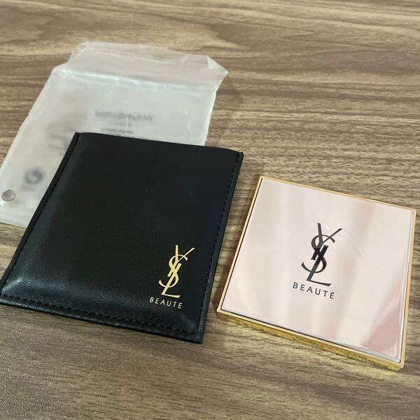 新品 イヴ・サンローラン ノベルティ ケース入り ミラー 手鏡 YSL イヴサンローラン