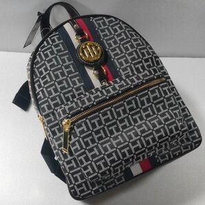 タグ付正規店購入TOMMY HILFIGER リュック モノグラム トリコロール 高さ31cmX幅22.5cmx奥行10cm 78