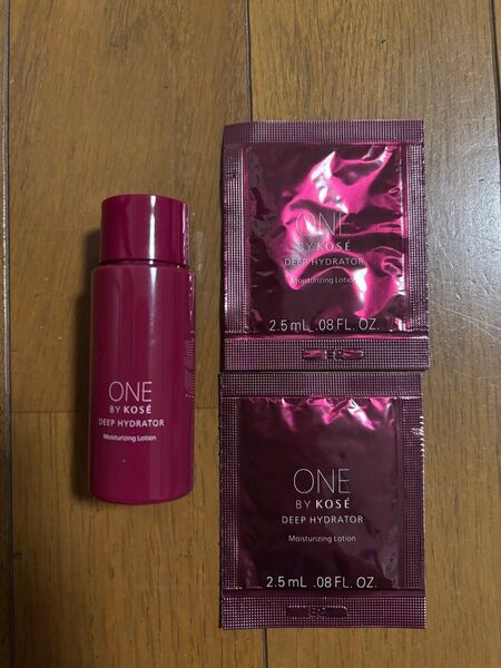 ONE BY KOSE ディープ ハイドレーター ミニサイズ/30ml +パウチ2