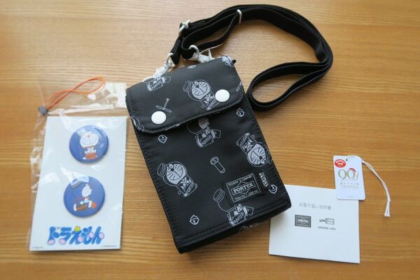 【新品】ドラえもん×PORTER★ナビゲーターケース ブラック★ショルダーバッグ★缶バッジ付★ポーター★2023年 コラボ第3弾