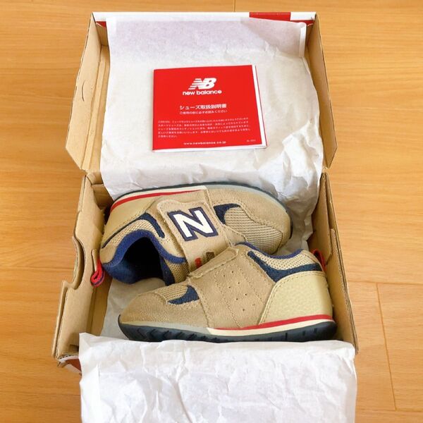 【new balance】 ベビー スニーカー ベージュ/ネイビー 14.0cm